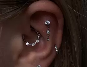 Lois (PIERCER)