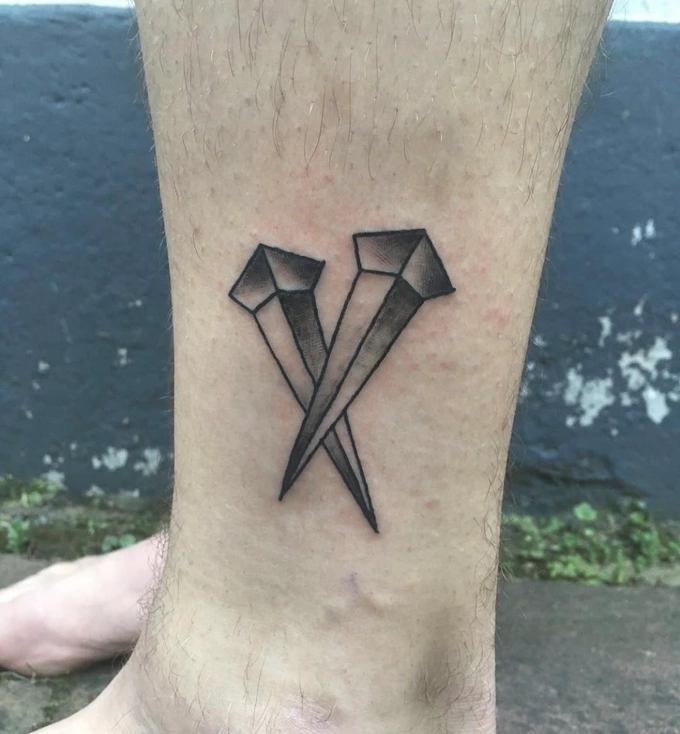 Louis (TATTOO)