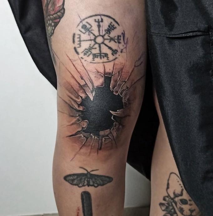 Max (TATTOO)