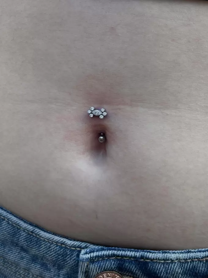 Lois (PIERCER)