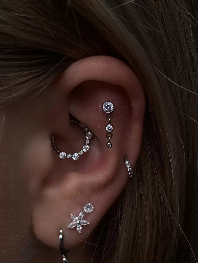 Lois (PIERCER)