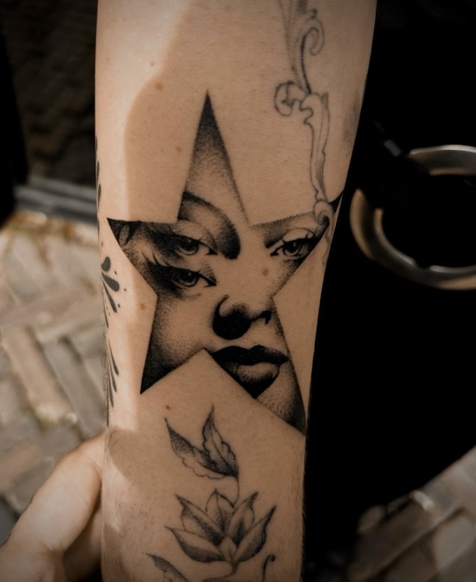 Joëlle (TATTOO)