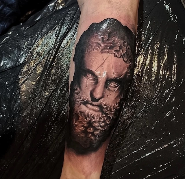 Max (TATTOO)