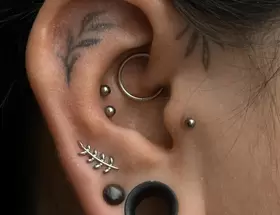 Lois (PIERCER)
