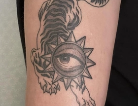 Louis (TATTOO)