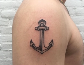 Louis (TATTOO)