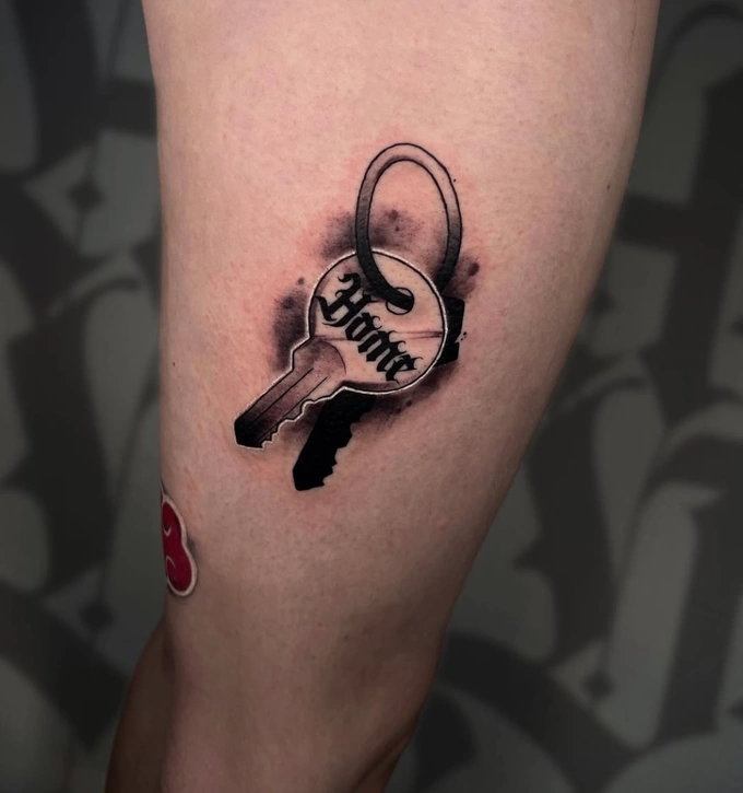 Max (TATTOO)