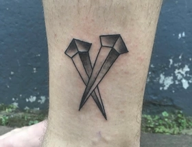 Louis (TATTOO)